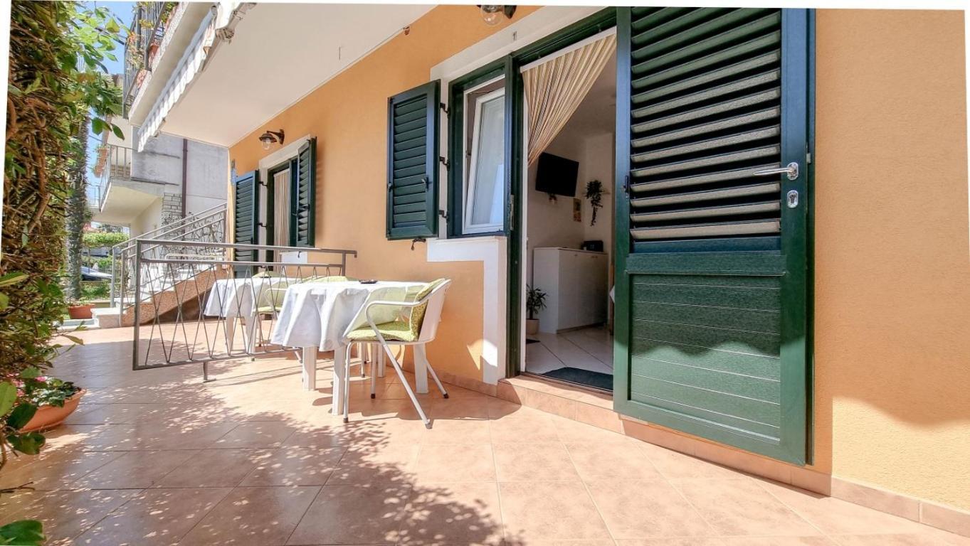 Alma One Apartment Novigrad  Exterior photo